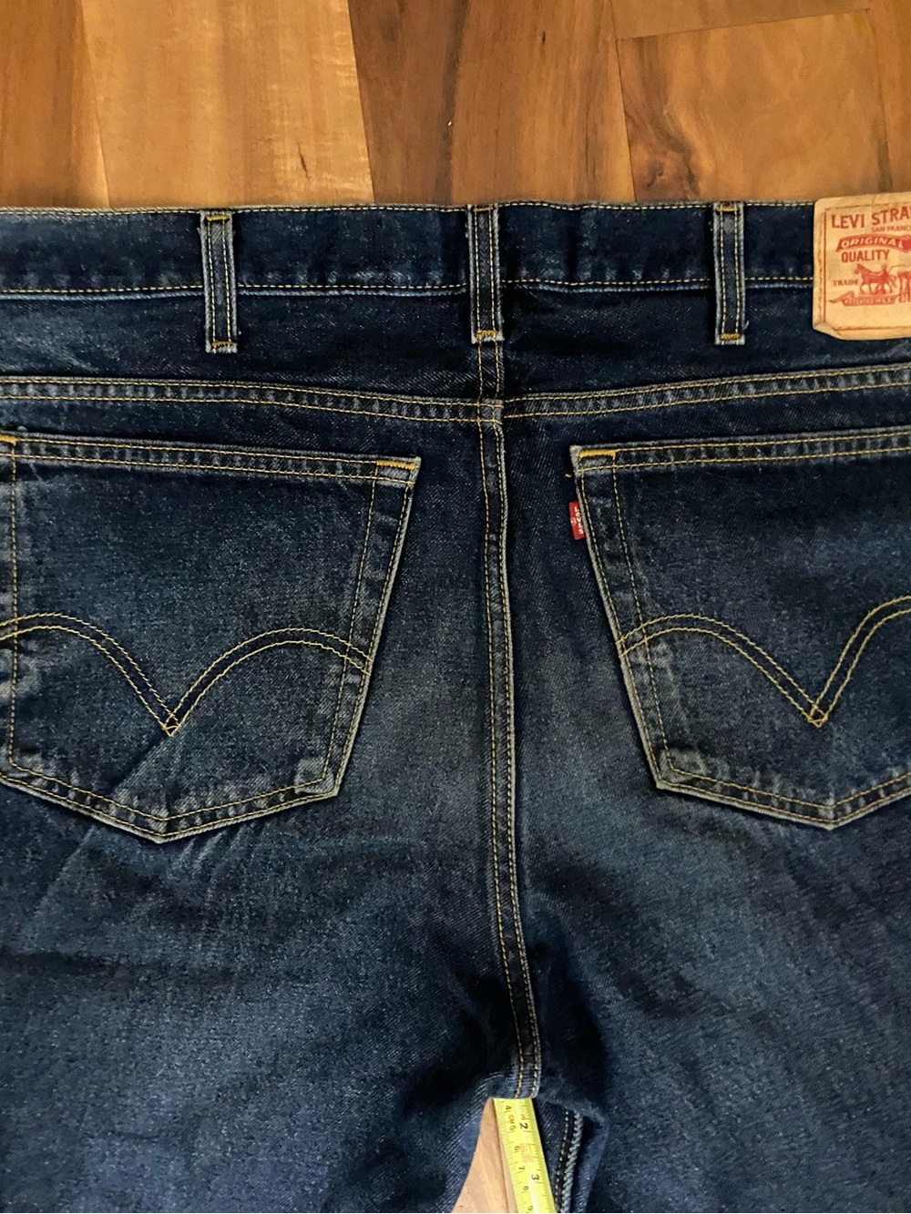 Vintage Levi's slim jeans y2k faded dark blue 38x30 denim pants 505 00's
